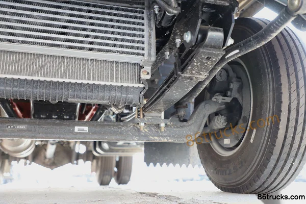 JAC Junling E5 1.8L 130 hp 4X2(6 wheels) Gasoline 3.37m semi-sleeper cab flatbed truck (China VI) Chassis (3) | 86Trucks