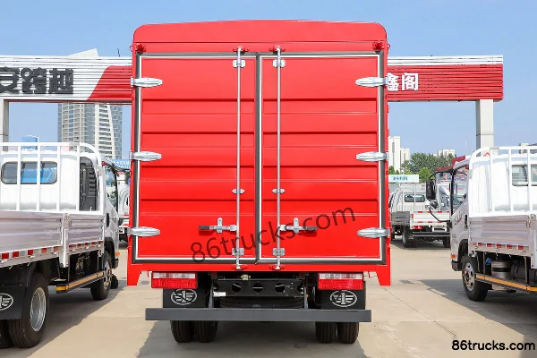 FAW Jiefang Hu VN 120hp 4X2(6 wheels) 4.16m single-row stake truck (China VI) Body (2) | 86Trucks