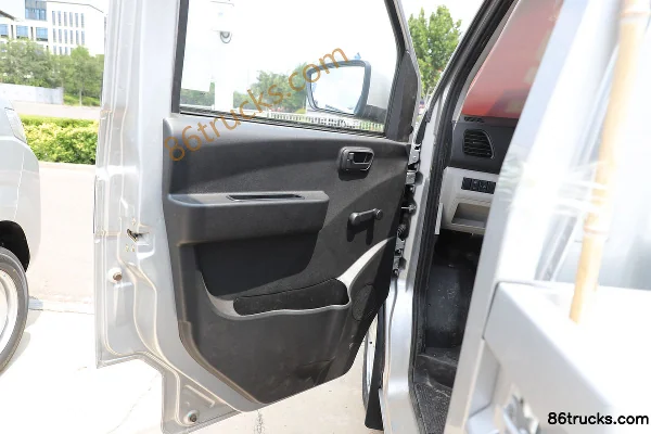 Kairui Youjin T50 1,5 L 116 ch 4X2(6 roues) essence 3,2 m micro-camion à plateaux avec cabine simple (2) | 86Trucks