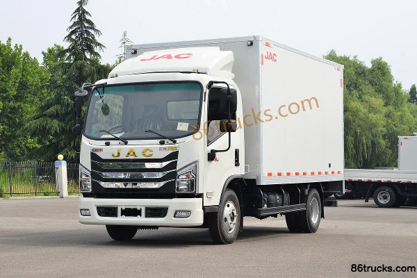 JAC Yunduoduo N6 140 hp 4X2(6 wheels) 4.15m single-row van truck (6-speed) Exterior (3) | 86Trucks