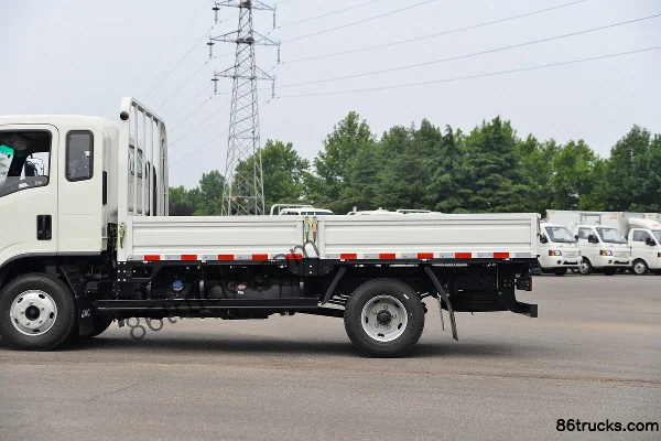 JAC Yunduoduo N6 140 ch 4X2(6 roues) camion léger à ridelles, cabine avec couchette, 3,85 m (6 vitesses) Carrosserie (2) | 86Trucks