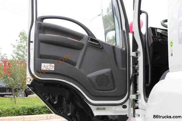 Qingling Isuzu Giga 460 ch 6X4(10 roues) tracteur routier pour matières dangereuses (China VI) Cabine (2) | 86Trucks