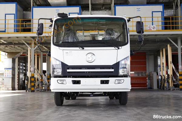 SHACMAN Commercial Vehicle Delong G1 Standard Load 170hp 4X2(6 wheels) 4.18m Single Row Flatbed Light Truck Exterior (2) | 86Trucks