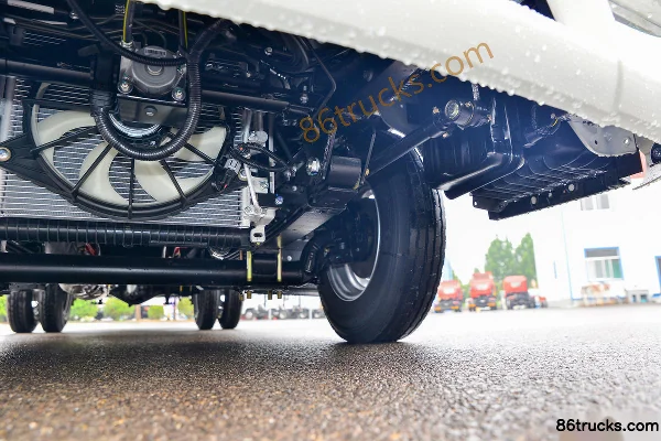 JAC Junling V3 95hp 4X2(6 wheels) 3.8m Semi-Row Flatbed Light Truck Chassis (3) | 86Trucks