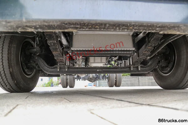 Foton Ollin New Jiyun PRO version Sud-Ouest 170 ch 4X2(6 roues) 4,14 m fourgon à cabine simple Châssis (1) | 86Trucks