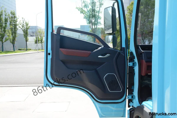 SANY Light Truck Jiangshan 4.5T 4.18m single-row pure electric box van light truck 84.48kWh 4X2(6 wheels) Interior (2) | 86Trucks