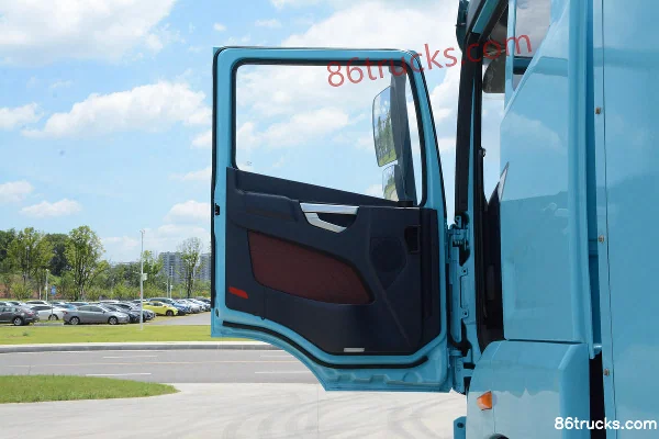 SANY Truck Jiangshan Flat Top 6X4(10 wheels) rechargeable pure electric tractor truck 282kWh Cab (2) | 86Trucks