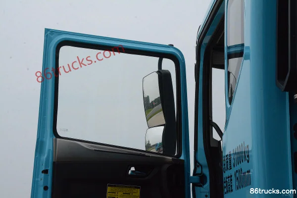 SANY 31T 8X4(12 wheels) 6.8m plug-in hybrid dump truck Cab (3) | 86Trucks