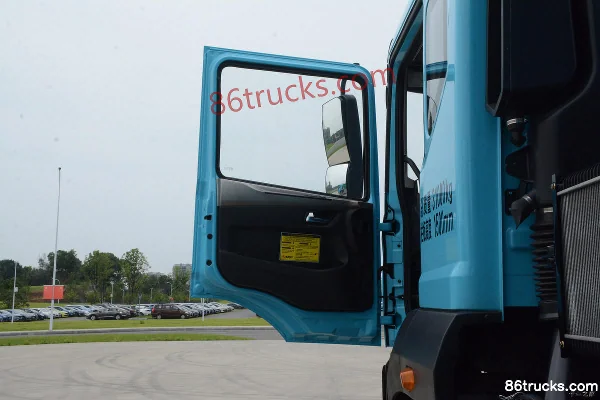 SANY 31T 8X4(12 wheels) 6.8m plug-in hybrid dump truck Cab (2) | 86Trucks