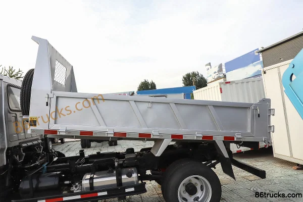 Ouling Small BMW City Edition 95hp 4X2(6 wheels) 2.95m Single Row Dump Truck Body (2) | 86Trucks