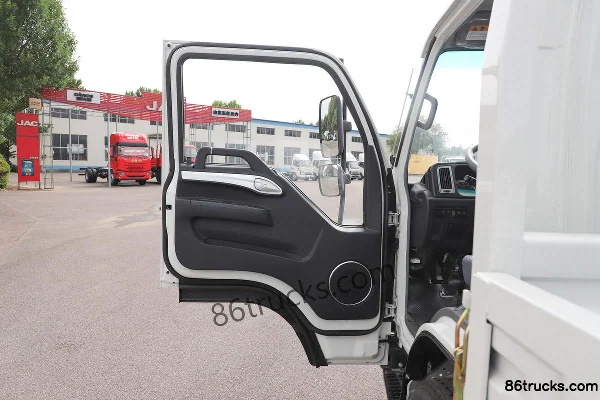 JAC Kangling H3 115hp 4X2(6 wheels) 4.18m single-row flatbed light truck (China VI) Cab (1) | 86Trucks