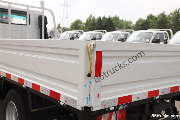 JAC Kangling H3 115hp 4X2(6 wheels) 4.18m single-row flatbed light truck (China VI) Body (3) | 86Trucks