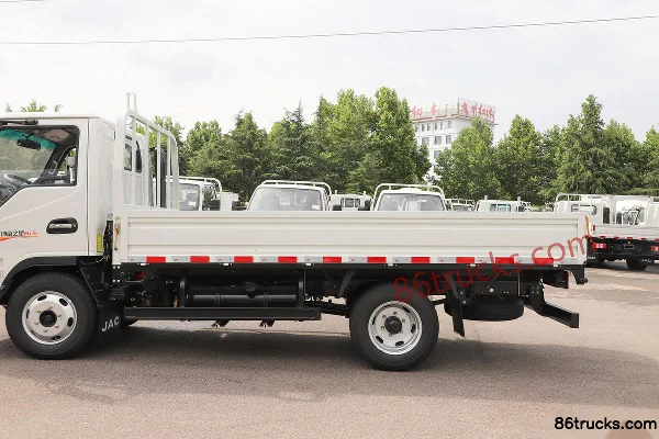 JAC Kangling H3 115hp 4X2(6 wheels) 4.18m single-row flatbed light truck (China VI) Body (1) | 86Trucks