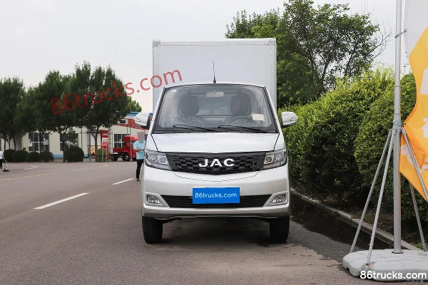 JAC Zhengcheng W1 Premium Edition 1.5L 116 hp 4X2(6 wheels) gasoline 3.05m single-row van micro truck Exterior (2) | 86Trucks