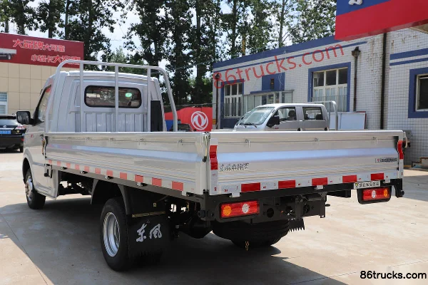 Dongfeng Xiaobawang W18 1.6L 122hp 4X2(6 wheels) 3.7m single-row flatbed micro truck Body (2) | 86Trucks