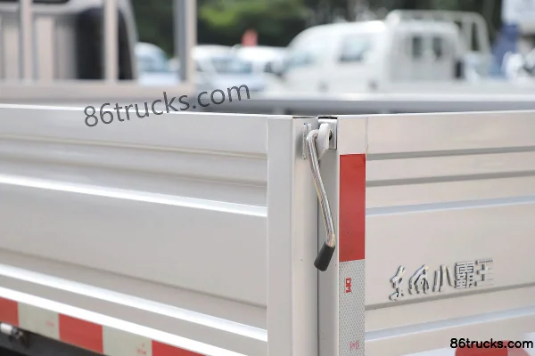 Dongfeng Xiaobawang W17 122 ch 4X2(6 roues) 2,95 m cabine double plateau petit camion Carrosserie (3) | 86Trucks