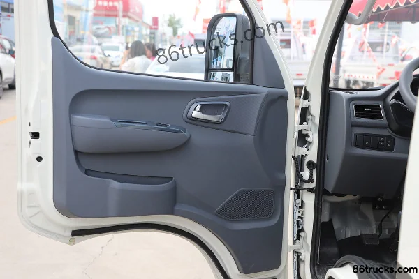 Foton Xiangling M2 Pro Luxury 1.6L 122hp 4X2(6 wheels) Gasoline 3.3m Semi-row Flatbed Mini Truck Cab (2) | 86Trucks