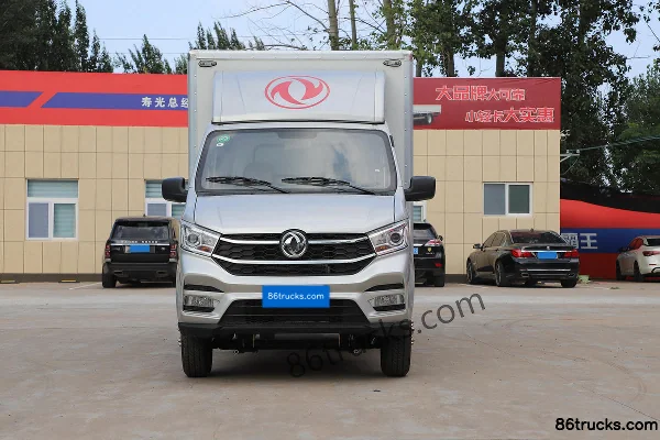 Dongfeng Xiaobawang W18 1.6L 122hp 4X2(6 wheels) 2.55m double-row van truck Exterior (2) | 86Trucks
