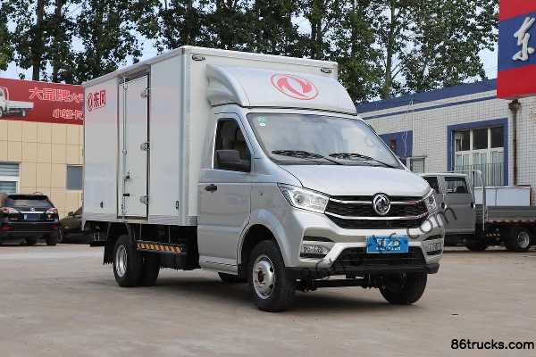 Dongfeng Xiaobawang W18 1.6L 122hp 4X2(6 wheels) 2.87m double-row van truck Exterior
