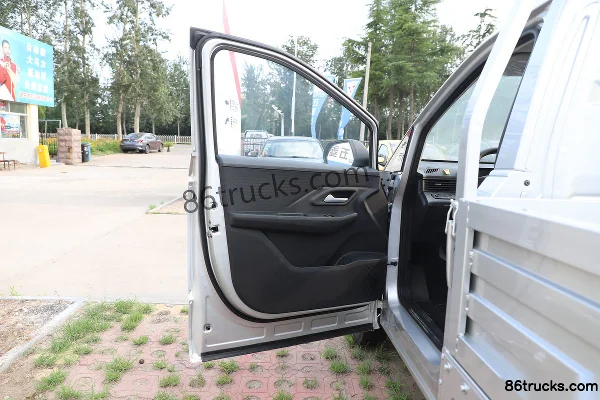 Lingshi Auto Golden Card Lingchuang Edition 3.5T 3.51m single-row plug-in hybrid flatbed mini truck 13.26kWh 4X2(6 wheels) Interior (1) | 86