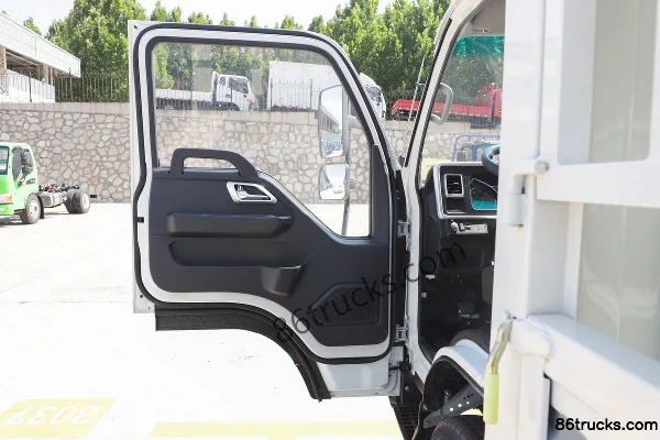 JAC Kangling J3 127hp 4X2(6 wheels) 3.7m single-row cage cargo light truck (China VI) Cab (1) | 86Trucks