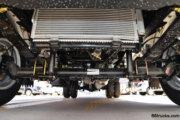 Changan Kuayue Wang X3 Standard Edition 1.5L 112hp 4X2(6 wheels) 3.2m Single Row Flatbed Mini Truck Chassis (1) | 86Trucks