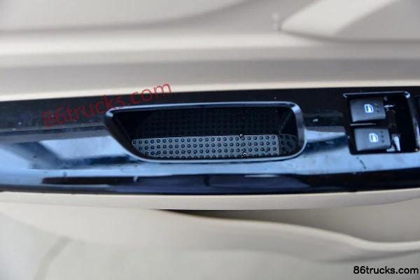 Changan Kuayue Kuayue Star V5 Comfort 122hp 1.6L Gasoline 2-Seat Panel Van Cab (3) | 86Trucks