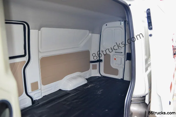 Changan Kuayue Kuayue Star V5 Comfort 122hp 1.6L Gasoline 2-Seat Panel Van Cargo Box (3) | 86Trucks