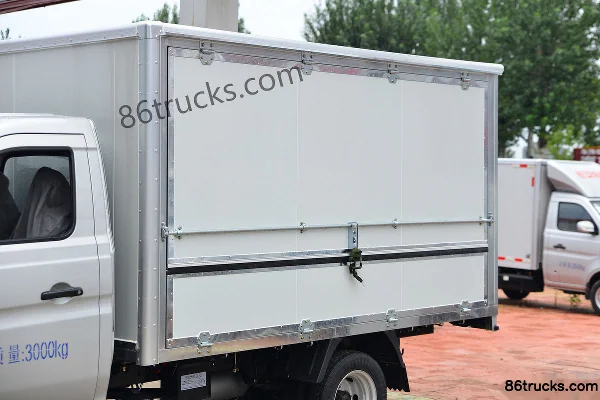Changan Kuayue King X1 Standard Edition 1.5L Gasoline 112 hp 4X2(6 wheels) 3.01m Single Row Wing Opening Van Mini Truck (China VI) Body (1)