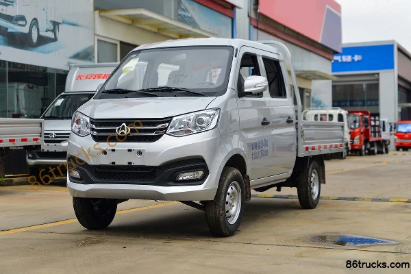 Changan Kuayue Wang X1 Standard Edition 1.3L Gasoline 91 hp 4X2(6 wheels) 2.2m Double Row Flatbed Truck (China VI) Exterior (3) | 86Trucks