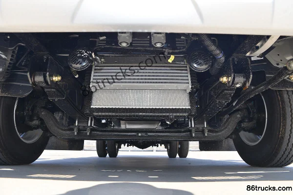 Foton Aoling Supu PRO 160 ch 4X2(6 roues) 4,14 m fourgon à cabine simple Châssis (1) | 86Trucks