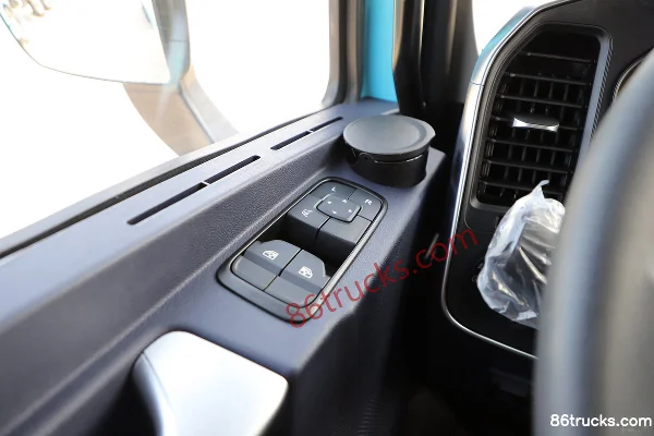 SANY Truck Jiangshan High Roof 6X4(10 wheels) Electric Tractor Truck 423kWh Cab (2) | 86Trucks