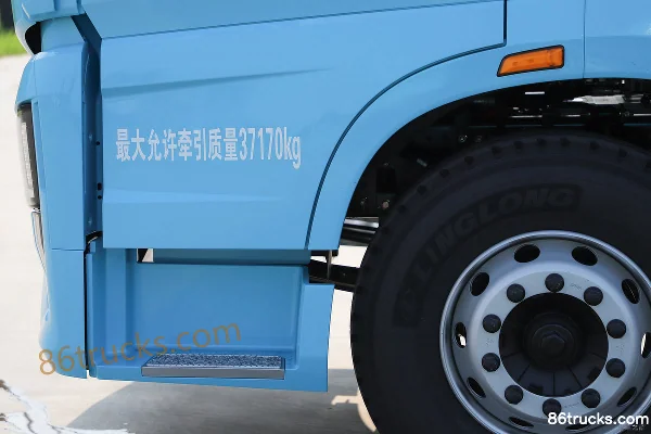 SANY Truck Jiangshan High Roof 6X4(10 wheels) Electric Tractor Truck 423kWh Cab (1) | 86Trucks
