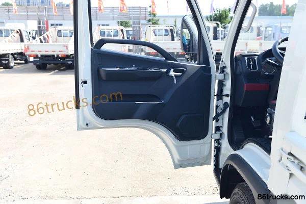 Foton Times Pilot S1 2.0L 144hp 4X2(6 wheels) Gasoline 3.7m Single Row Flatbed Light Truck (China VI) Cab (2) | 86Trucks