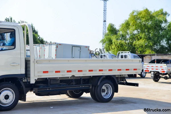 Foton Times Pilot S1 2.0L 144hp 4X2(6 wheels) Gasoline 3.7m Single Row Flatbed Light Truck (China VI) Body (1) | 86Trucks
