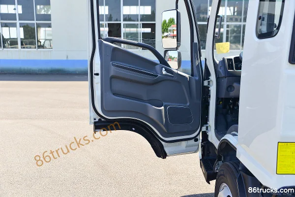 JAC Shuailing S3 130 ch 4X2(6 roues) 3,37 m cabine demi camion grille (2) | 86Trucks