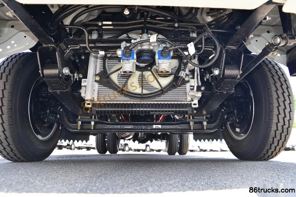 JAC Chuangfu Star H1 Classic Underground Version 132 hp 4X2(6 wheels) 3.7m Single Row Flatbed Light Truck (China VI) Chassis (1) | 86Trucks