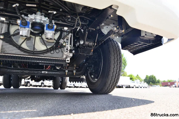 JAC Kangling 26 narrow cab 73 hp 4X2(6 wheels) 3m semi-row flatbed light truck Chassis (3) | 86Trucks