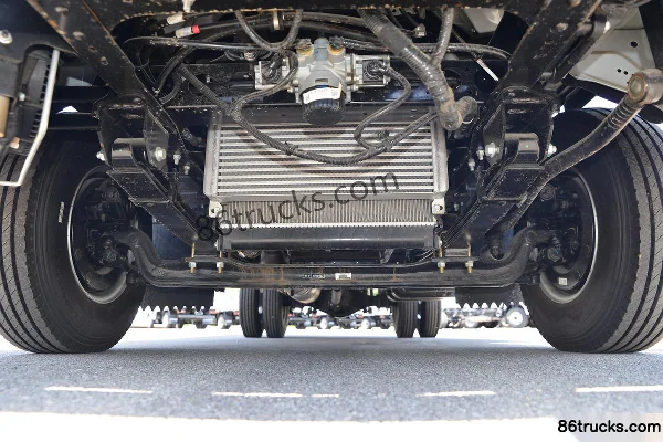 JAC Kangling H5 137hp 4X2(6 wheels) 4.15m Single Row Van Light Truck (China VI) Chassis (1) | 86Trucks