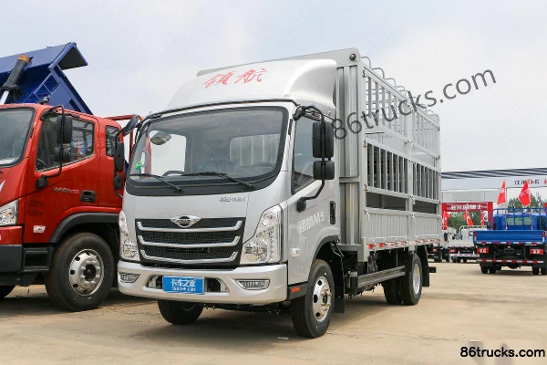 Foton Times Pilot M5 151hp 4X2(6 wheels) 3.8m semi-crew stake truck Exterior (3) | 86Trucks