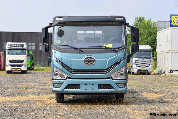 FAW Jiefang Hu 6G Wide Body 160hp 4X2(6 wheels) 4.2m single row stake light truck Exterior (2) | 86Trucks