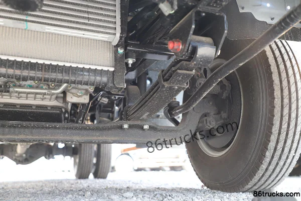 JMC New Kaiyun+ 163hp 4X2(6 wheels) 4.02m Refrigerated Truck Chassis (3) | 86Trucks