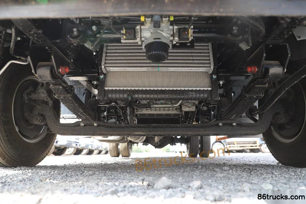 JMC New Kaiyun+ 163hp 4X2(6 wheels) 4.02m Refrigerated Truck Chassis (1) | 86Trucks