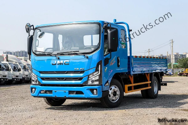 JMC Kaiyun+ Wide Body 2.5L Diesel 156hp 4X2(6 wheels) WLY 6-speed Hydraulic Brake 3.85m Semi-row Flatbed Light Truck Exterior (3) | 86Trucks