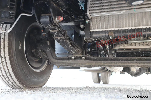 JMC Kaiyun+ Wide Body 2.5L Diesel 156hp 4X2(6 wheels) WLY 6-speed Hydraulic Brake 3.85m Semi-row Flatbed Light Truck Chassis (2) | 86Trucks
