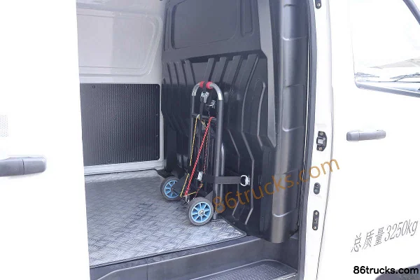Wanxiang Auto T02 2023 Standard Edition 3.25T 5.42m electric panel van 41.86kWh Body (2) | 86Trucks