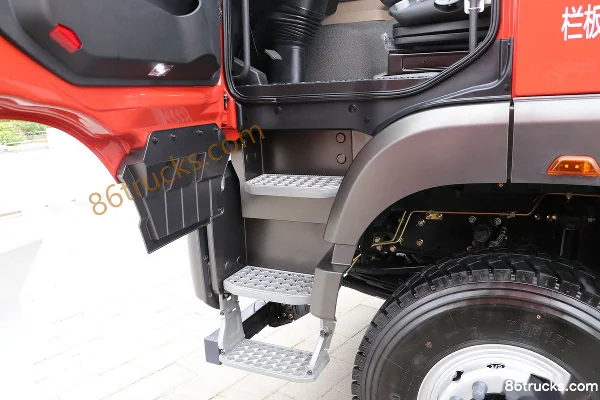 Foton Auman Kunlun Reinforced 530 hp 8X4(12 wheels) 8.6m LNG Dump Truck Cab (1) | 86Trucks
