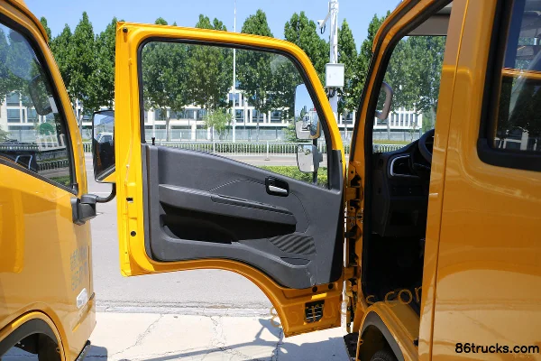 Yuejin Fuxing S100V 95 ch 4X2(6 roues) petit camion à ridelles double cabine 3,2 m (frein hydraulique) (1) | 86Trucks