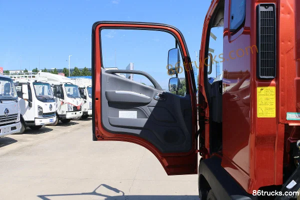 Foton Times Pilot ES5 170 hp 4X2(6 wheels) 5.8m half-row flatbed cargo truck (China VI) Cab (1) | 86Trucks