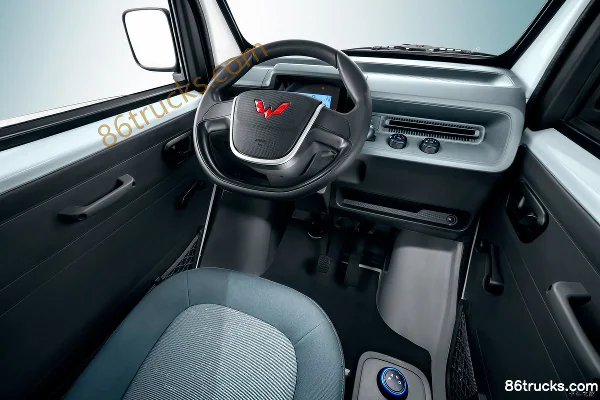 Wuling E10 Comfort 0.8T 1.603m single-row pure electric van mini truck 9kWh 4X2(6 roues) Cabine (3) | 86Trucks